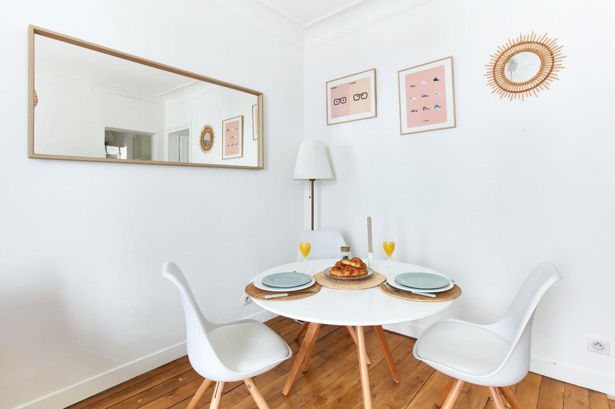Montmartre 2Br Apartment Appartement Parijs